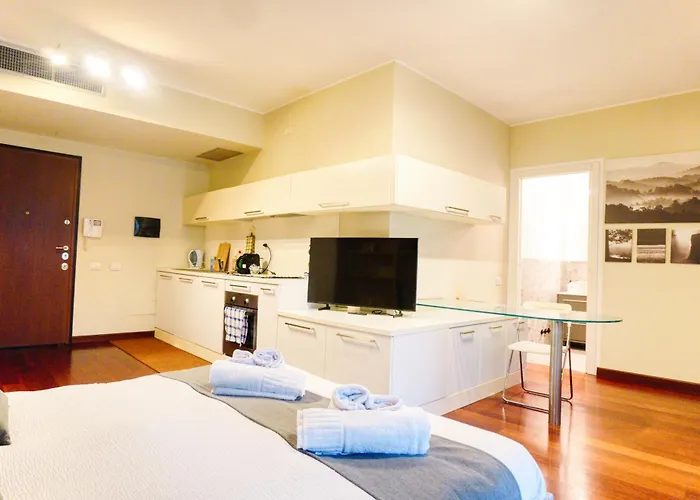 Apartament Citylife Prime - In Front Of The Shopping District With Big Terrace And Gym