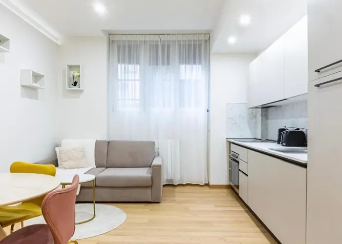 Lejlighed Casati Station Metro M1, M2, M3 *