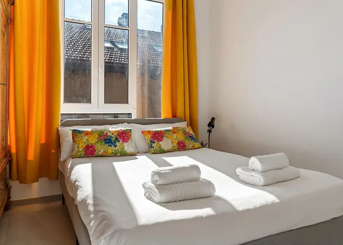 Baroni B - Free Private Parking And A-c Apartmán Milán