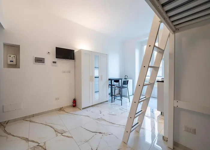 St Laurent - Citta Studi 아파트