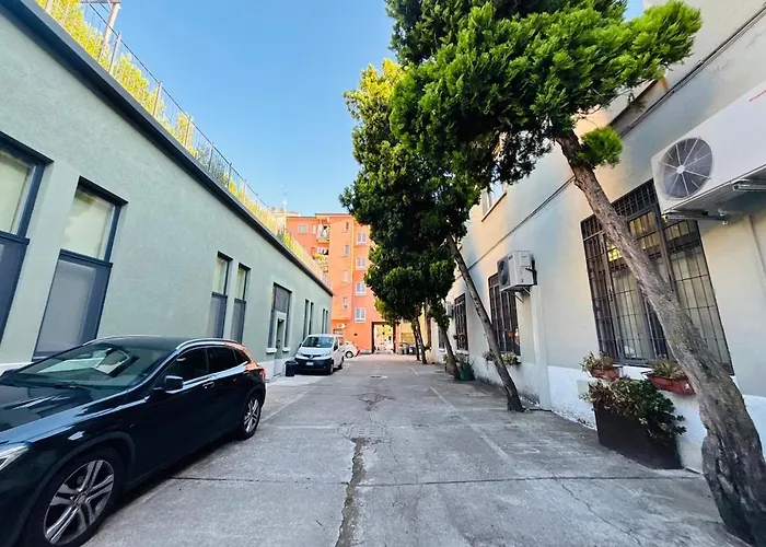 Parcheggio & Metro M2 - Duomo E Navigli - Wifi & Ac Milán