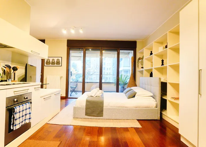 Apartament Citylife Prime - In Front Of The Shopping District With Big Terrace And Gym