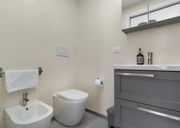 Baroni B - Free Private Parking And A-c