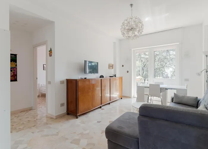 Guesthost - Bright Near Mm1 Turro アパート ミラノ