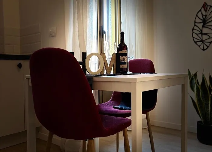 Charming In Isola Near The Metro! Milão