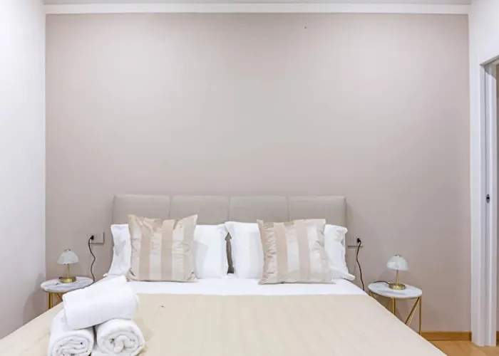 Lejlighed Casati Station Metro M1, M2, M3 Milano