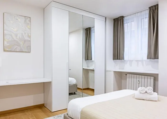 Casati Station Metro M1, M2, M3