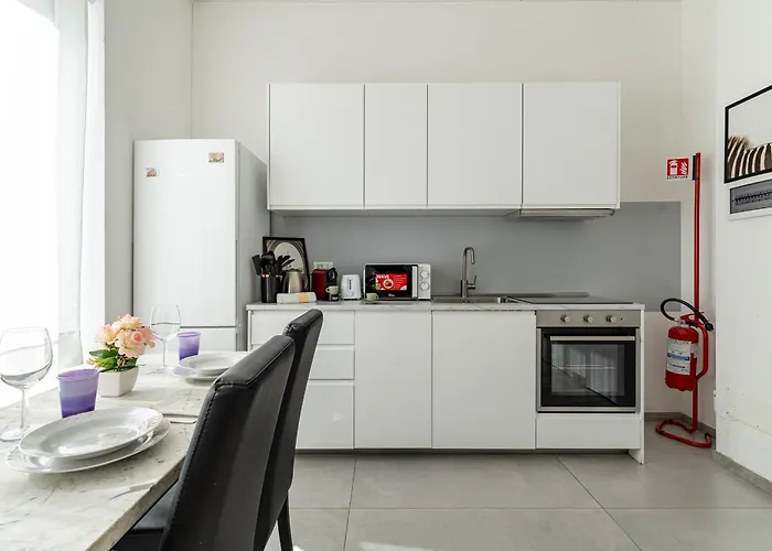 Baroni B - Free Private Parking And A-c *