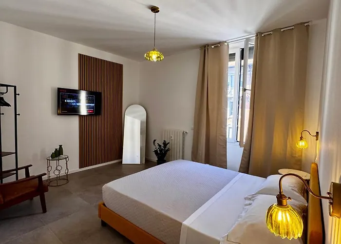 公寓 Charming 2 Bed With Private Baths In Center