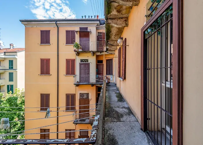 Navigli Via Pavia 4 Pax -wifi Apartment *