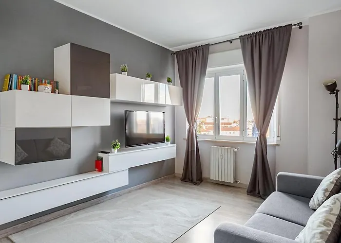 Apartment Bright With Canal Balcony Mailand