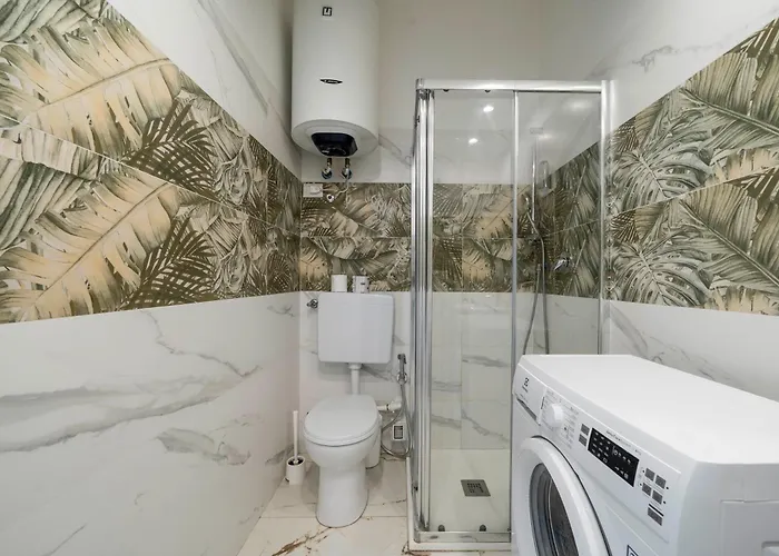 St Laurent - Citta Studi * 밀라노