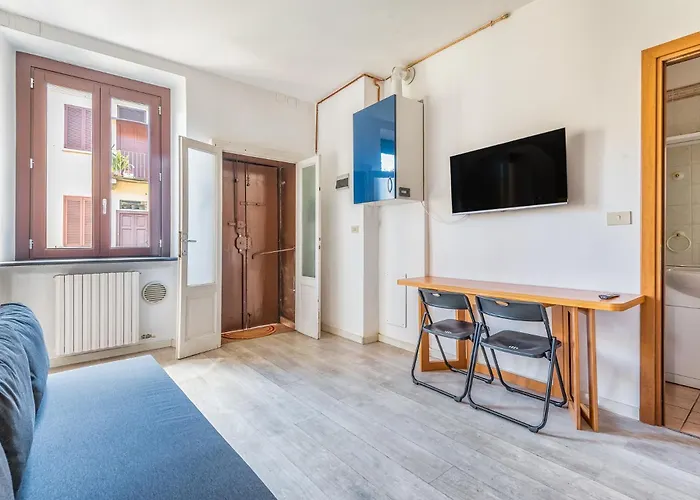 Navigli Via Pavia 4 Pax -wifi Appartement *