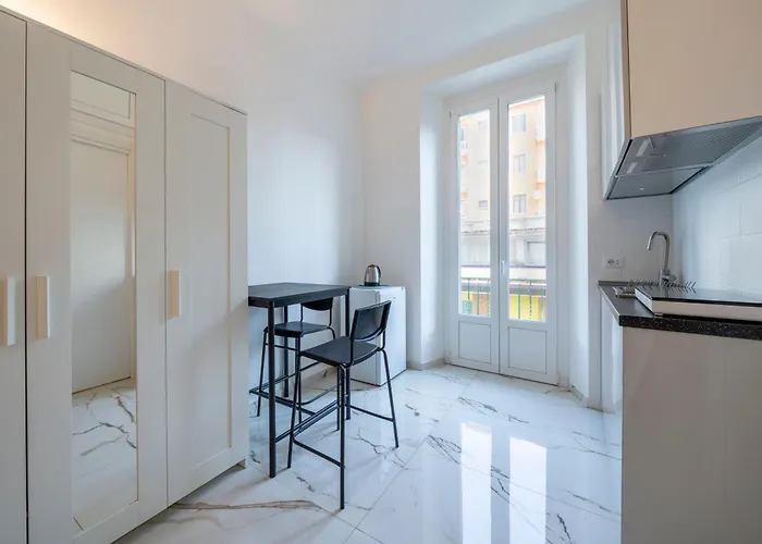 St Laurent - Citta Studi 아파트