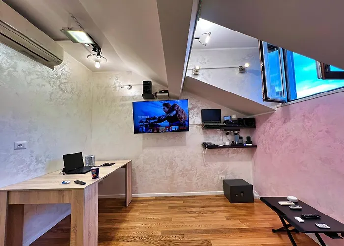 Brera Center - Tube Airport And Train Garibaldi Fs - Speed Spring Vibe - Taxi-no-need Apartmán