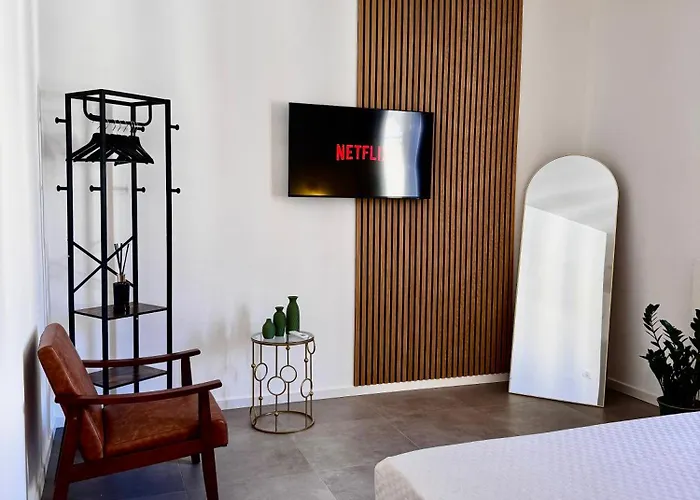 Charming 2 Bed With Private Baths In Center 米兰