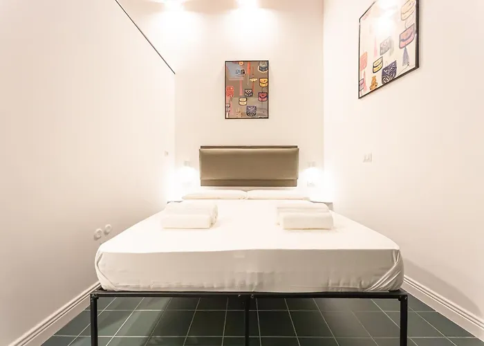 Rrrapido In Brera - Via Mercato Milánó