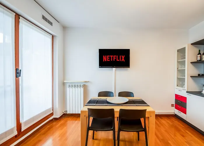 شقة Quiet With Terrace - 20 Min From Duomo *