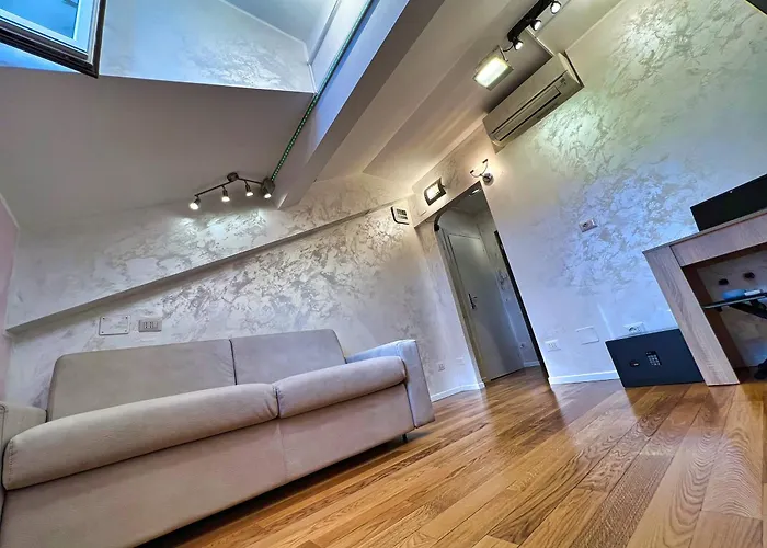 Brera Center - Tube Airport And Train Garibaldi Fs - Speed Spring Vibe - Taxi-no-need Milán