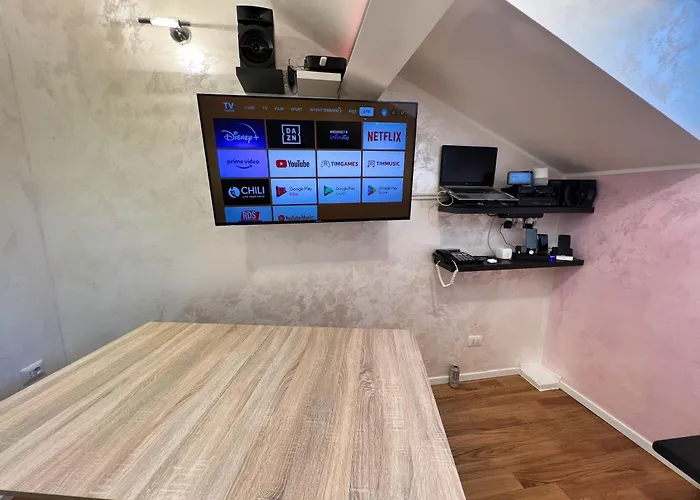 Brera Center - Tube Airport And Train Garibaldi Fs - Speed Spring Vibe - Taxi-no-need Apartmán