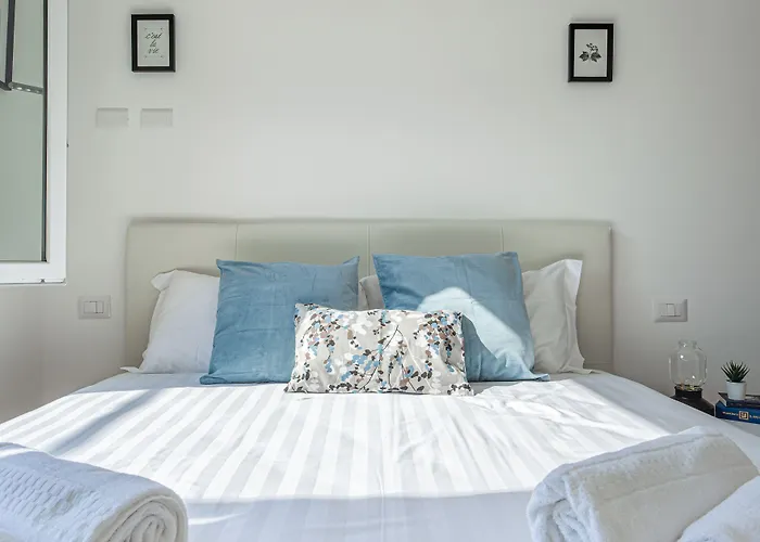 아파트 Joivy Sublime Flat With Balcony 밀라노