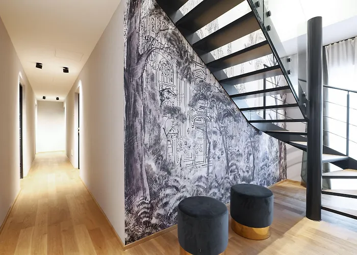 برستيج بوتيك للشقق الفندقية - بياتزا دومو فيو شقة