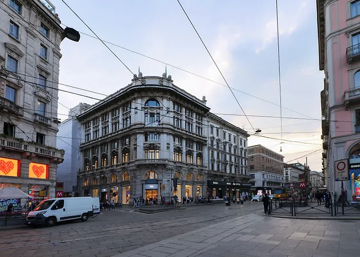 برستيج بوتيك للشقق الفندقية - بياتزا دومو فيو 4*