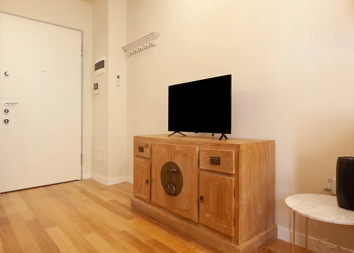 Easyhomes - Vincenzo Monti