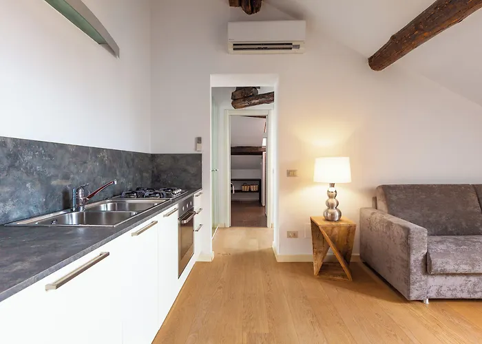 Easyhomes-san Marco Apartman Milánó