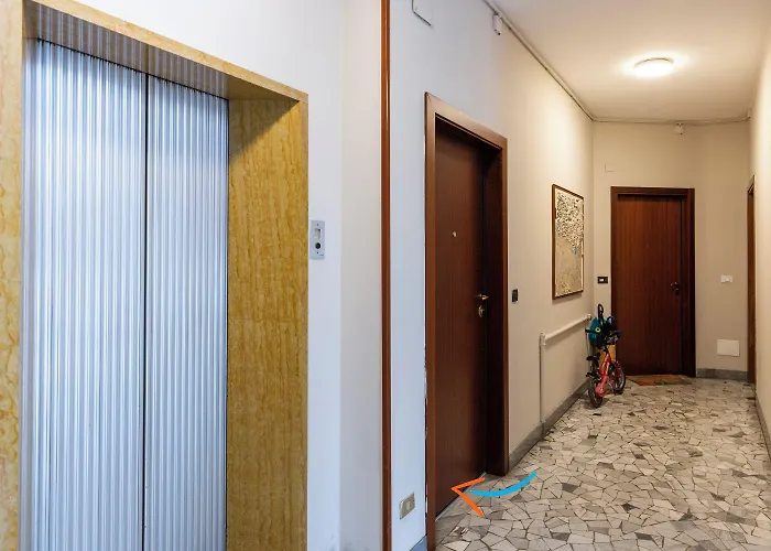 Brenta Floor - Mm3 Yellow Line Milán
