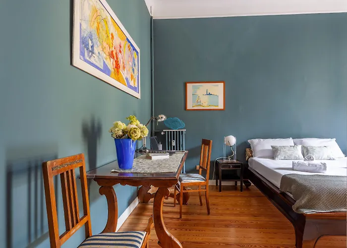 Joivy Elegant Flat With Balcony Apartmán