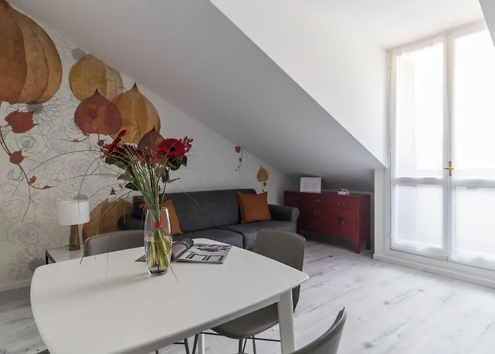 Italianway Easy - Commenda 35 * Milan