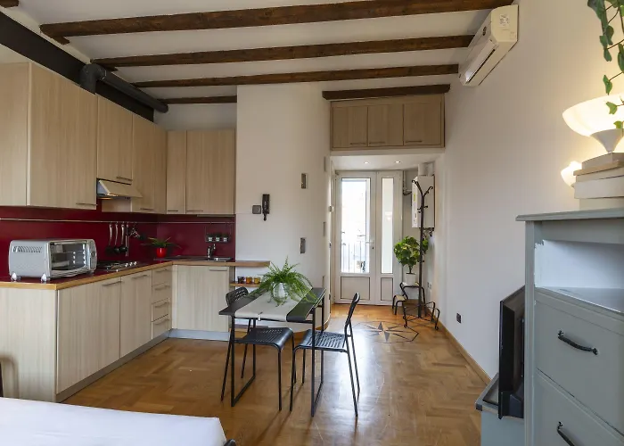 Pit Stop - Navigli *