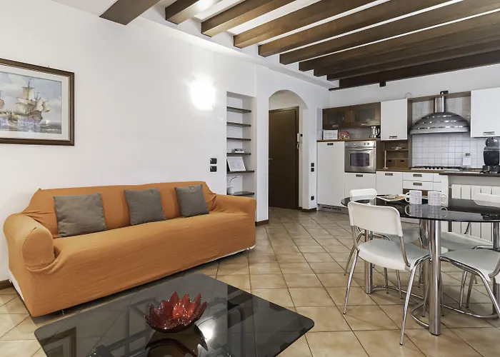 Italianway Easy - Tadino 13 B דירה