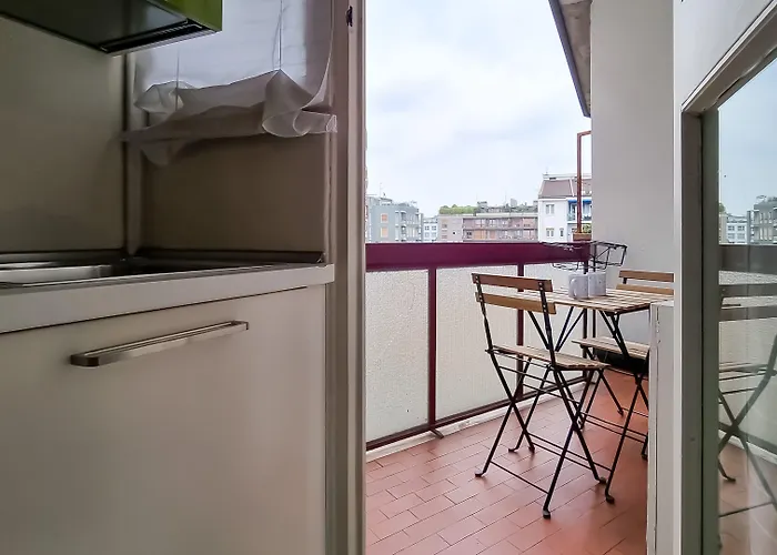 Italianway Easy - Plinio 64 Апартаменты *