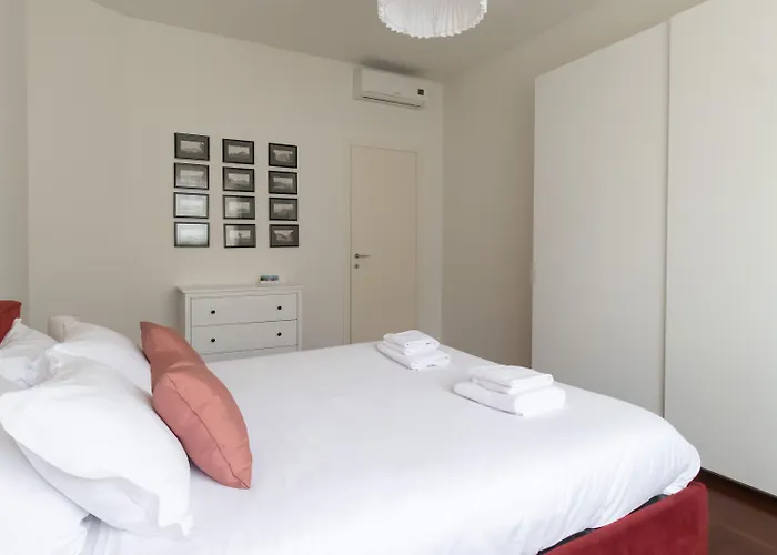 Italianway Easy - Plinio 64 Милан