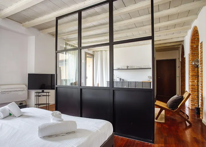 Joivy Superb In The Centre Of Apartment Mailand