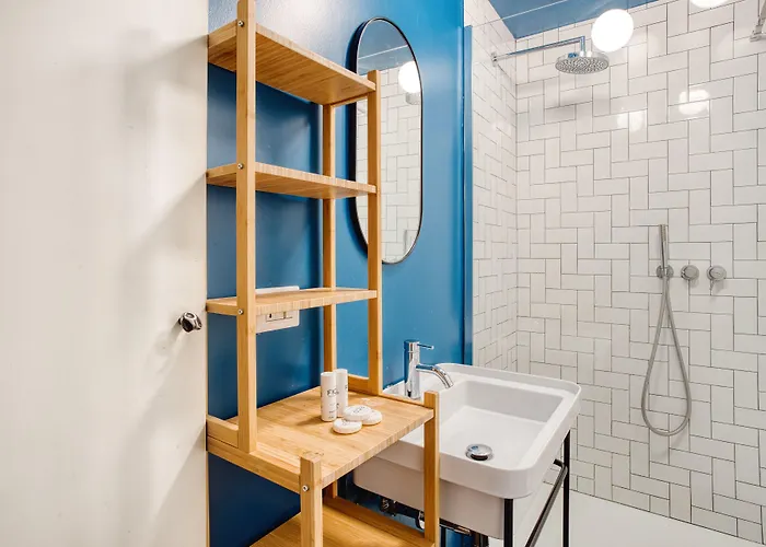 Joivy Superb In The Centre Of *