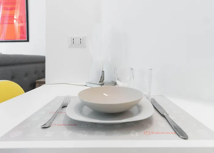 Italianway Easy - Raffaello Sanzio 17 아파트 밀라노