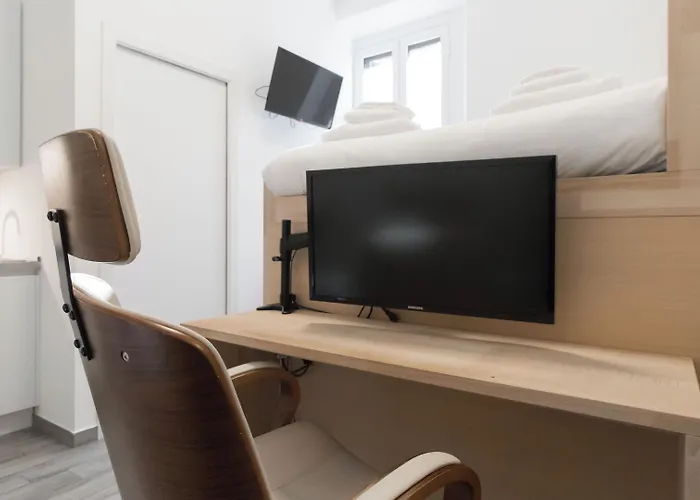 Atto Vannucci 15 B Appartement *