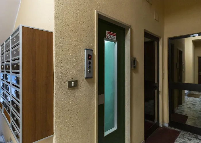 The - Floor Apartman *