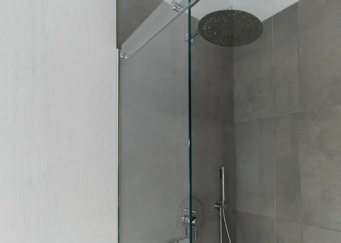 Italianway Easy - Poma 61 B * Milán