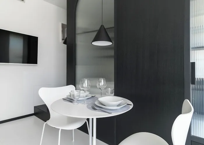 Italianway Easy - Poma 61 B Apartmán *