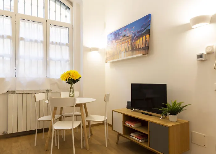 Voghera Fashion District *