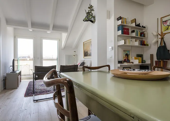 Italianway Collection - Cola Montano 29 B * Milánó