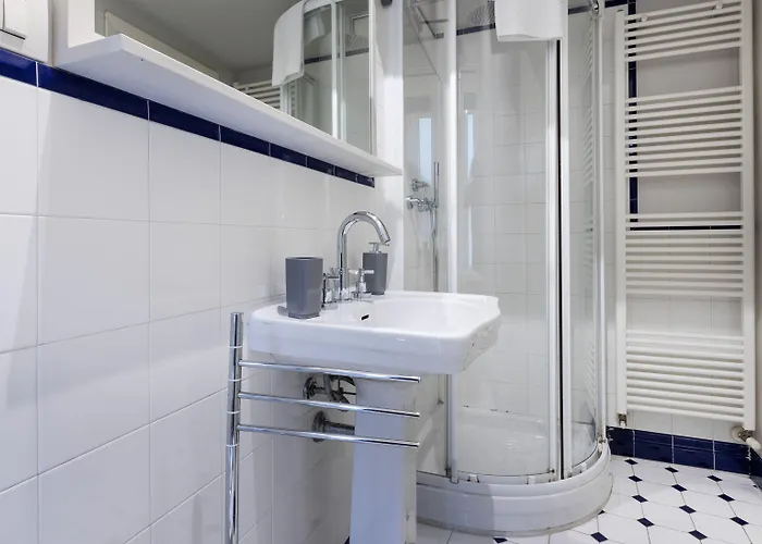 Italianway Easy - Farini 2 Mediolan