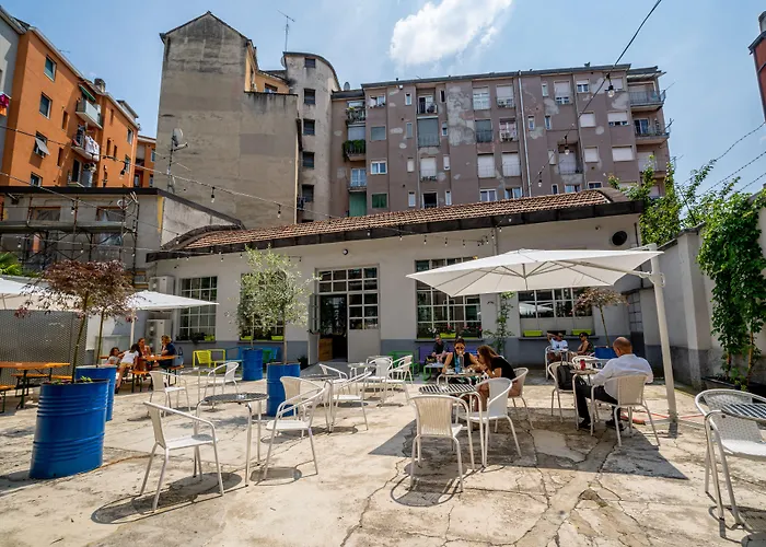 بيت شباب Bovisa Urban Garden ميلان