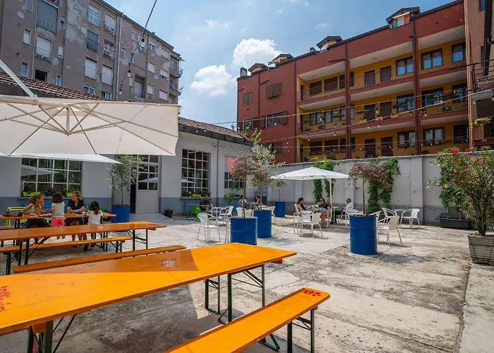 بيت شباب Bovisa Urban Garden *