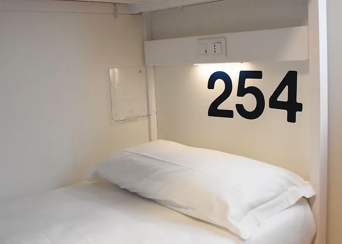 بيت شباب Bovisa Urban Garden ميلان