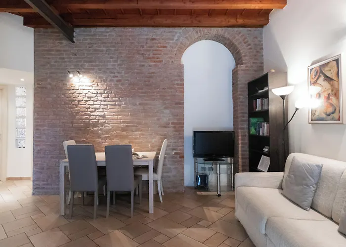 Italianway Easy - Muratori 8 * Mediolan